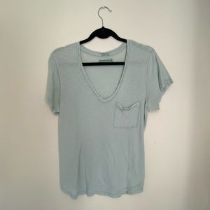 3️⃣/$1️⃣5️⃣ Light Blue V Neck Tee